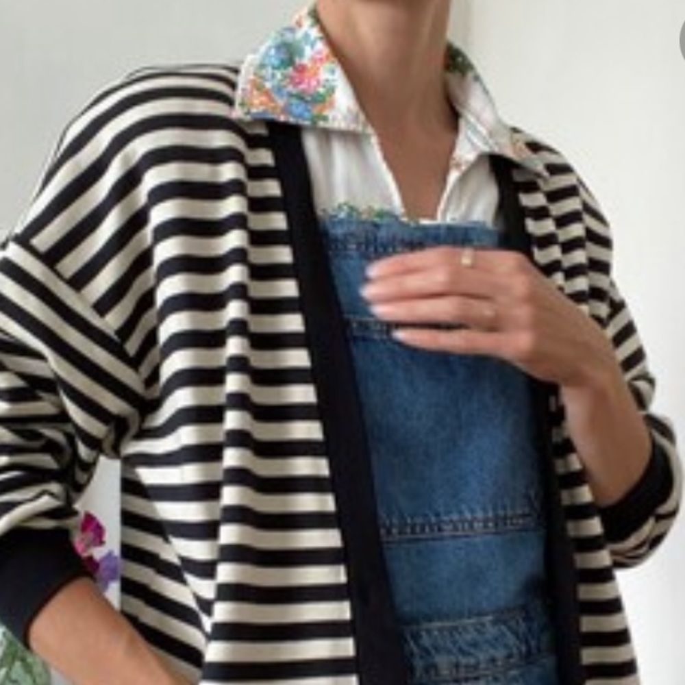 NWT ALISON CRAIG BUTTON UP STRIPE SWEATER 2️⃣
